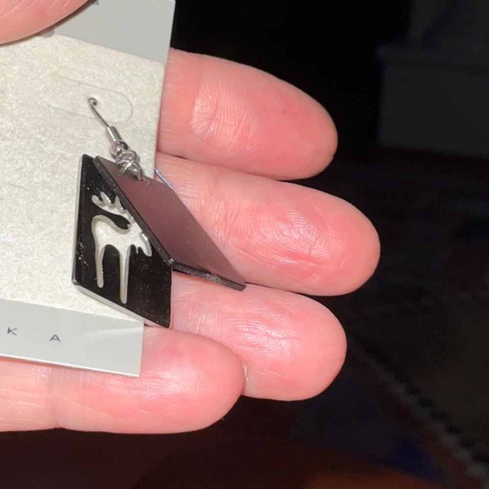 Ak Jack Designs Black Solid & Silver-Tone Metal R… - image 4